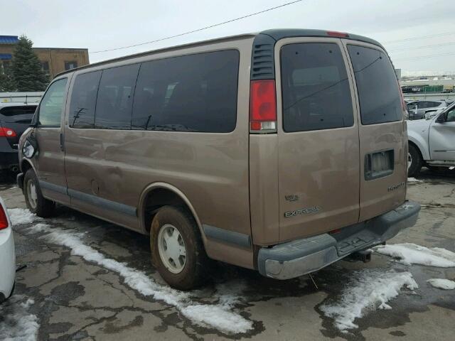 1GNFG15R4V1055790 - 1997 CHEVROLET EXPRESS G1 BROWN photo 3