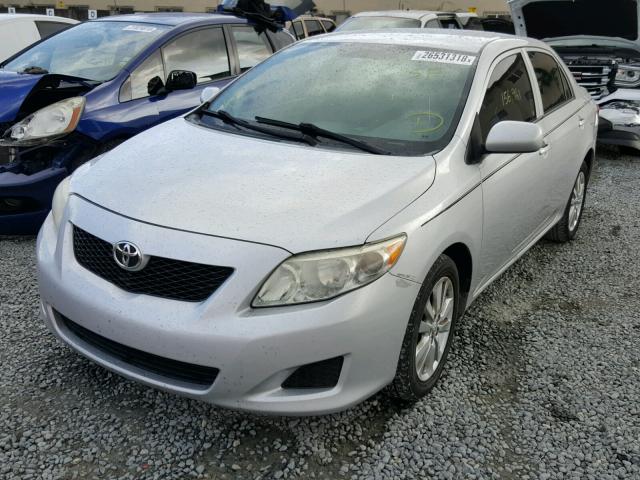 1NXBU40E09Z138185 - 2009 TOYOTA COROLLA BA SILVER photo 2