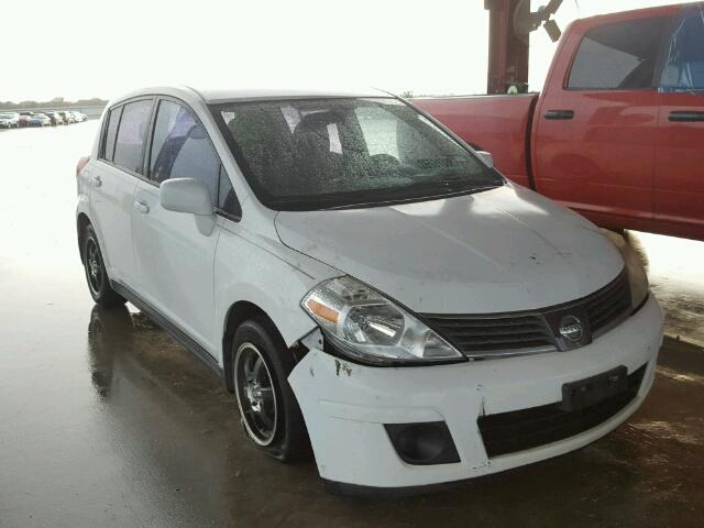 3N1BC13E58L432646 - 2008 NISSAN VERSA S WHITE photo 1