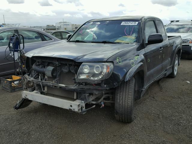 5TETU4CN7AZ684546 - 2010 TOYOTA TACOMA X-R BLACK photo 2