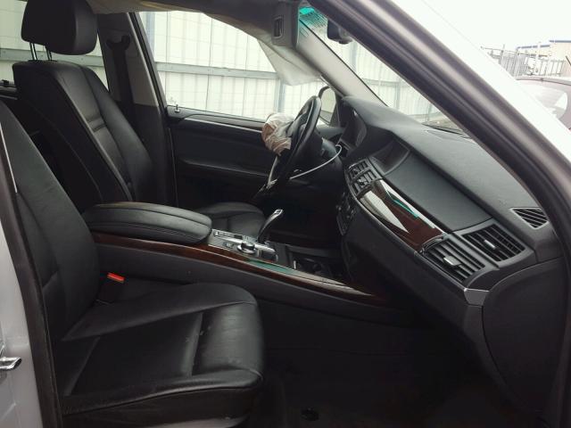 5UXFE43559L269020 - 2009 BMW X5 XDRIVE3 SILVER photo 5