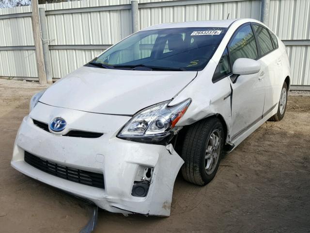 JTDKN3DU4B0297026 - 2011 TOYOTA PRIUS WHITE photo 2