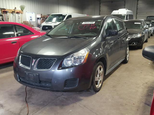 5Y2SP67879Z447369 - 2009 PONTIAC VIBE GRAY photo 2