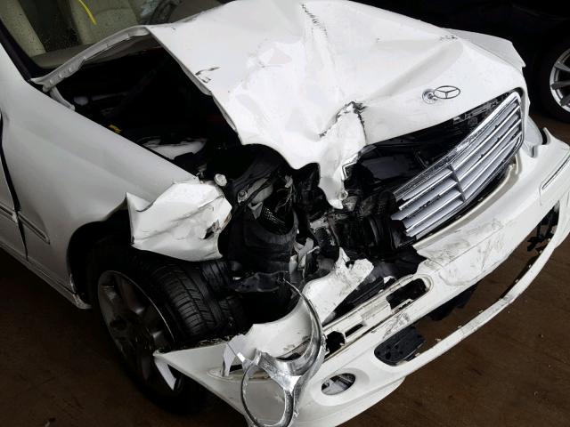 WDBRF54HX7F854762 - 2007 MERCEDES-BENZ C 280 WHITE photo 9