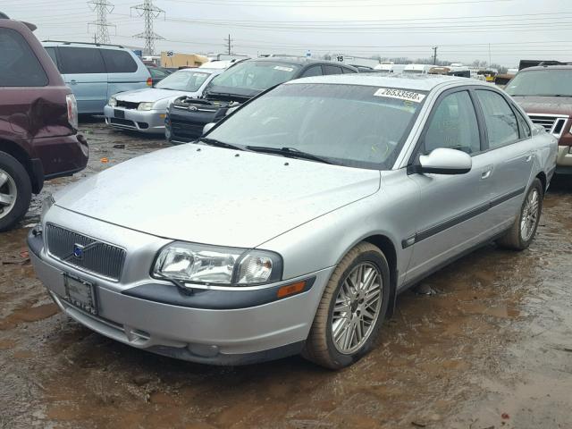 YV1TS90D911172838 - 2001 VOLVO S80 T6 SILVER photo 2