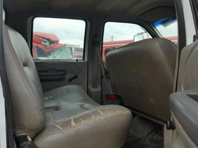 3FDNW65401MA24358 - 2001 FORD F650 SUPER WHITE photo 6