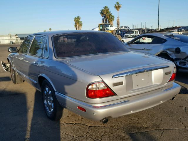 SAJDA14C13LF55779 - 2003 JAGUAR XJ8 SILVER photo 3