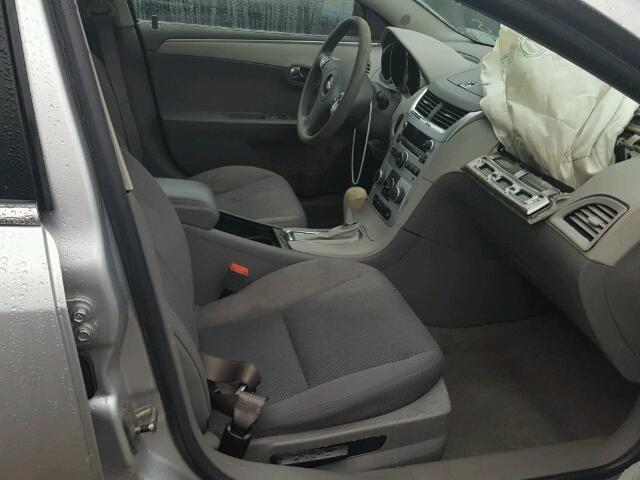 1G1ZB5E17BF171966 - 2011 CHEVROLET MALIBU LS ვერცხლისფერი ფოტო 5