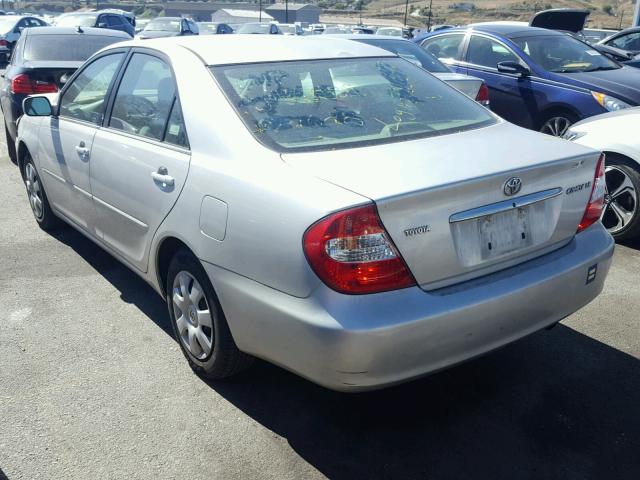 4T1BE32K94U872181 - 2004 TOYOTA CAMRY LE SILVER photo 3