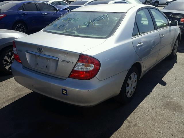 4T1BE32K94U872181 - 2004 TOYOTA CAMRY LE SILVER photo 4