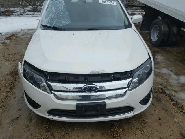 3FAHP0HA0CR211172 - 2012 FORD FUSION SE WHITE photo 7