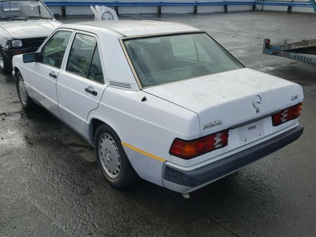 WDBDA29D4PG072223 - 1993 MERCEDES-BENZ 190 E 2.6 WHITE photo 3