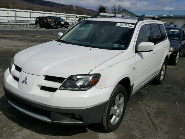 JA4LX41G53U054588 - 2003 MITSUBISHI OUTLANDER WHITE photo 2