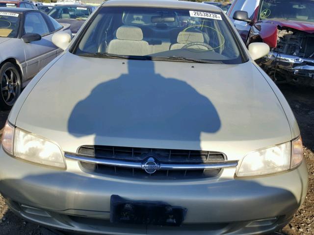 1N4DL01DXWC133114 - 1998 NISSAN ALTIMA XE BEIGE photo 9