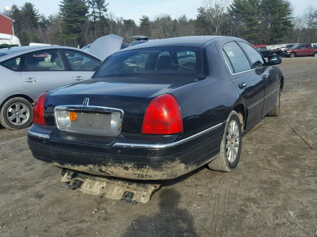 1LNHM81W06Y605294 - 2006 LINCOLN TOWN CAR S BLACK photo 4