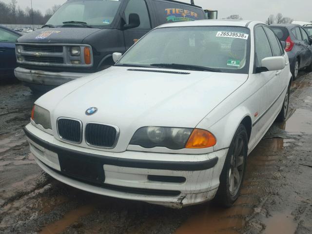 WBAAV33401FU86584 - 2001 BMW 325 I WHITE photo 2