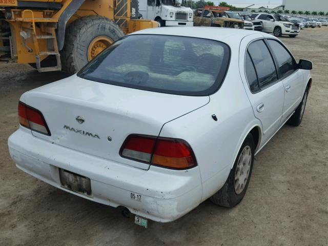 JN1CA21D9WT530923 - 1998 NISSAN MAXIMA GLE WHITE photo 4