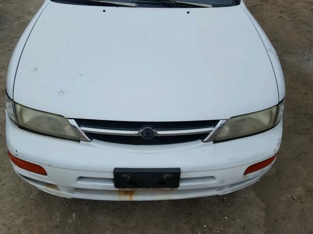 JN1CA21D9WT530923 - 1998 NISSAN MAXIMA GLE WHITE photo 7