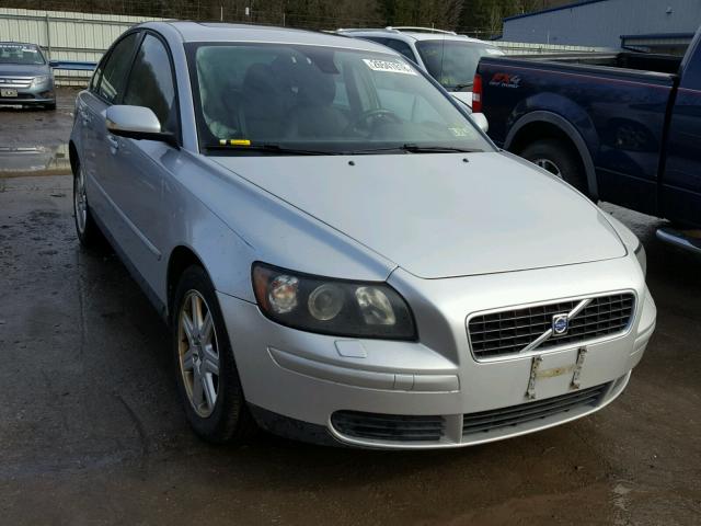 YV1MS382562203640 - 2006 VOLVO S40 2.4I SILVER photo 1