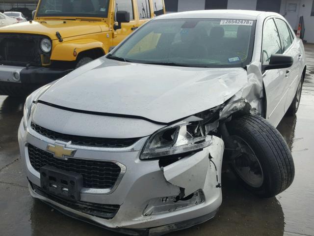 1G11B5SL8FU123686 - 2015 CHEVROLET MALIBU LS ვერცხლისფერი ფოტო 2