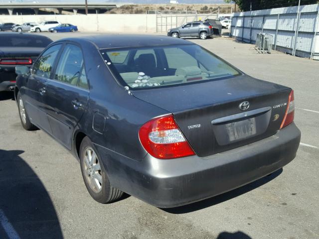 JTDBE30K930181052 - 2003 TOYOTA CAMRY LE GRAY photo 3