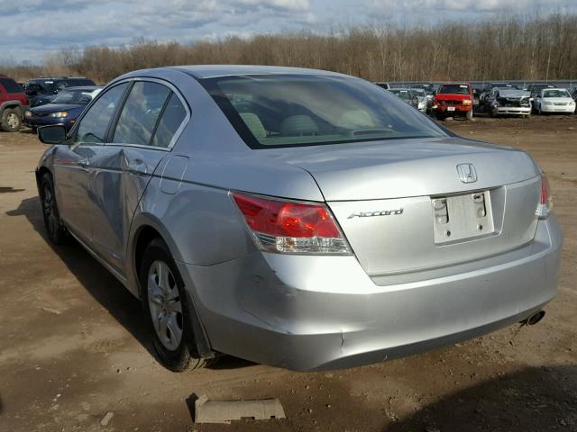 1HGCP2F41AA039806 - 2010 HONDA ACCORD LXP SILVER photo 3