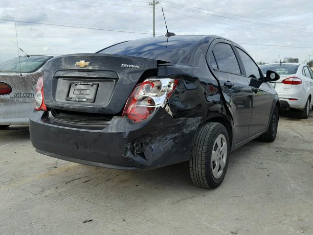 1G1JA5SH8F4214729 - 2015 CHEVROLET SONIC LS 黑色 照片 4