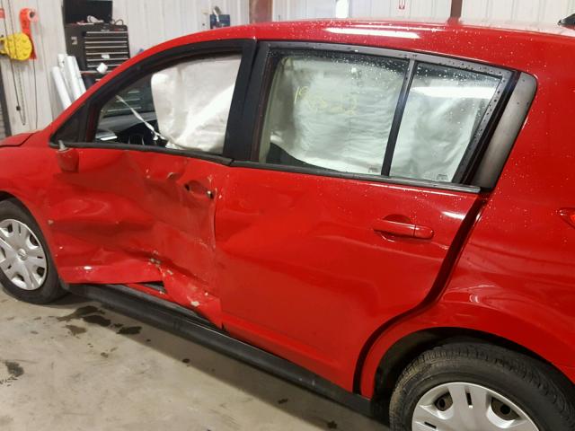 3N1BC1CP2AL466826 - 2010 NISSAN VERSA S RED photo 9