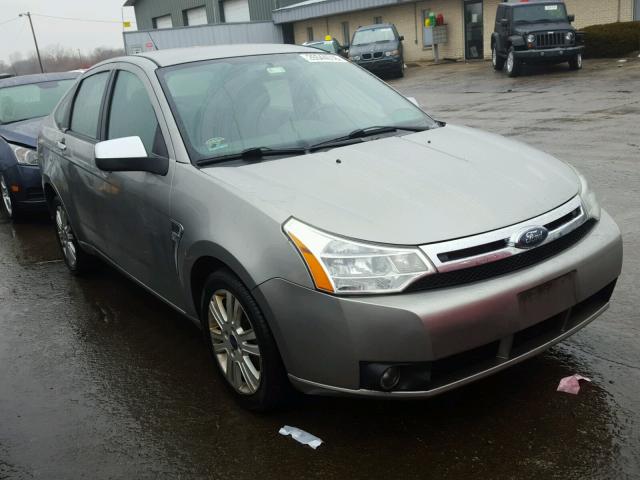 1FAHP35N08W163119 - 2008 FORD FOCUS SE SILVER photo 1