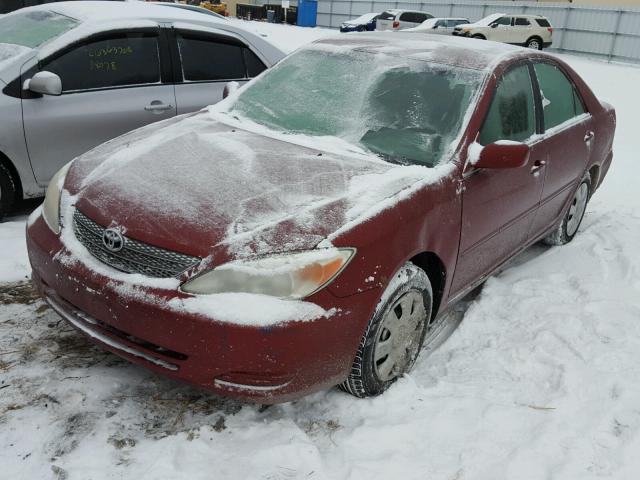 4T1BE32K72U015418 - 2002 TOYOTA CAMRY LE RED photo 2