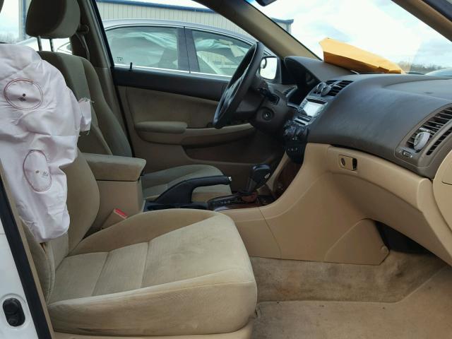 1HGCM56736A022999 - 2006 HONDA ACCORD EX WHITE photo 5