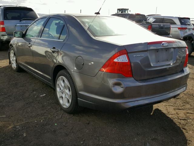 3FAHP0HA3BR309949 - 2011 FORD FUSION SE GRAY photo 3