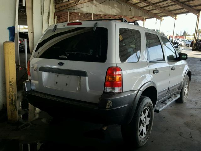 1FMCU03193KC43672 - 2003 FORD ESCAPE XLT SILVER photo 4