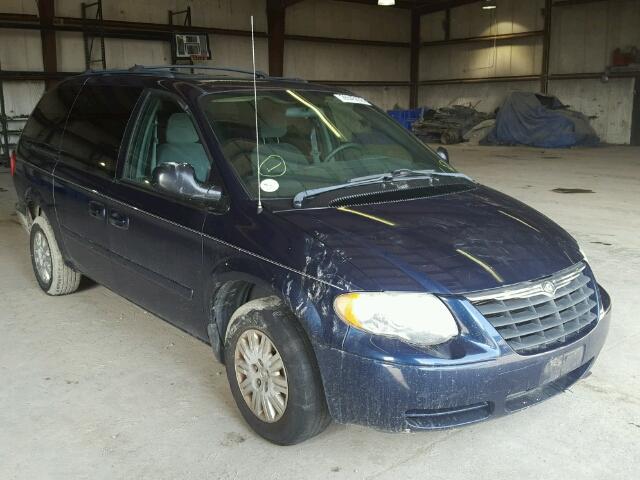 2C4GP44R05R100977 - 2005 CHRYSLER TOWN & COU BLUE photo 1