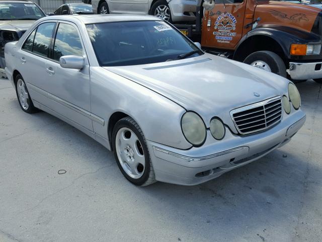 WDBJF65J52B499665 - 2002 MERCEDES-BENZ E 320 SILVER photo 1