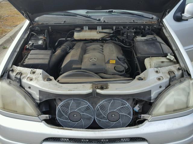 4JGAB72E3YA158964 - 2000 MERCEDES-BENZ ML 430 银色 照片 7