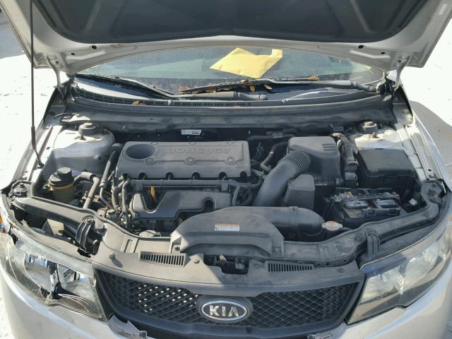 KNAFT4A2XA5820189 - 2010 KIA FORTE LX SILVER photo 7