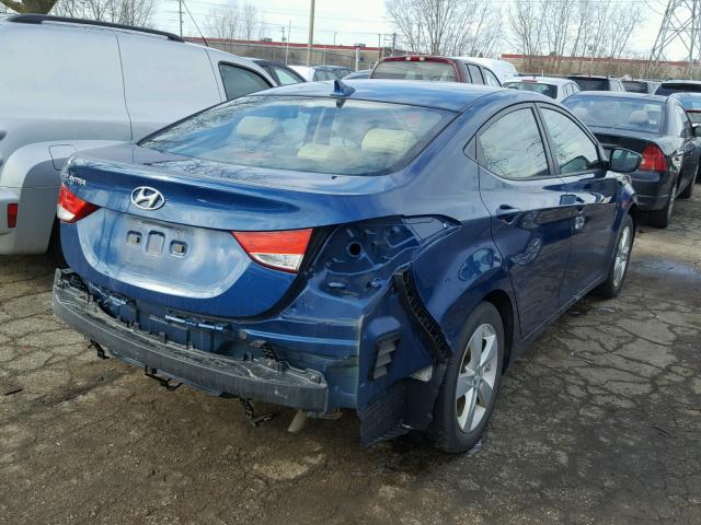 KMHDH4AE6DU990190 - 2013 HYUNDAI ELANTRA GL BLUE photo 4