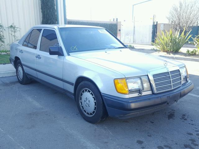 WDBEA30D7KA919125 - 1989 MERCEDES-BENZ 300 E SILVER photo 1