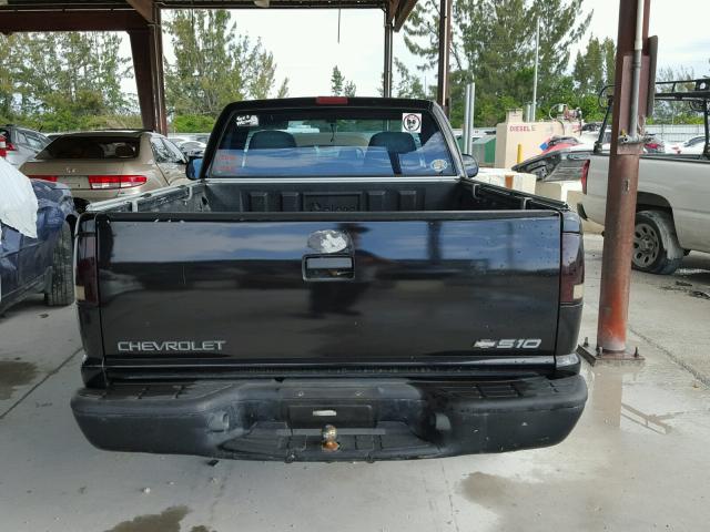 1GCCS1446XK199645 - 1999 CHEVROLET S TRUCK S1 BLACK photo 6