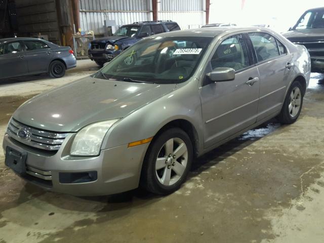 3FAHP07Z98R148121 - 2008 FORD FUSION SE SILVER photo 2