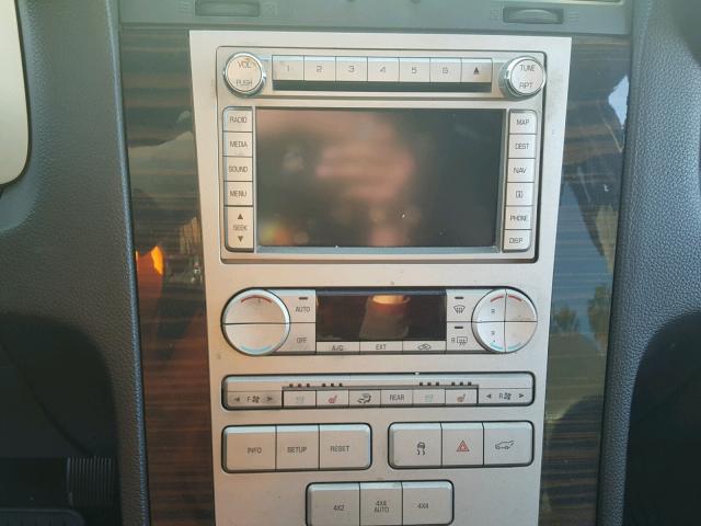 5LMFL28579EJ01459 - 2009 LINCOLN NAVIGATOR WHITE photo 9