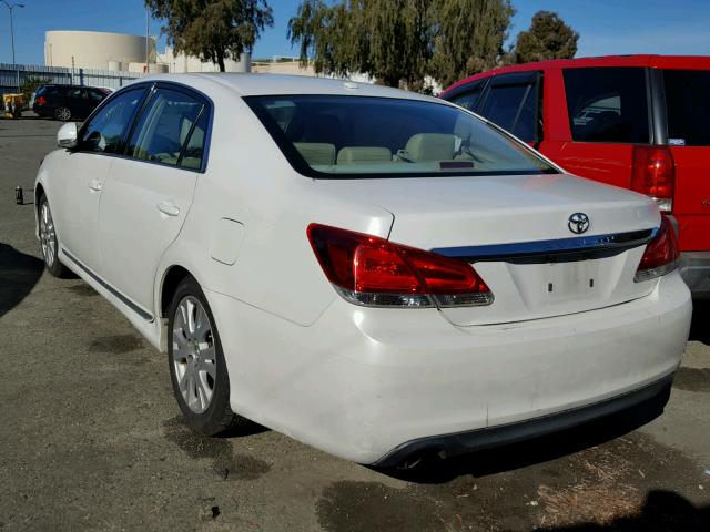 4T1BK3DB2BU375489 - 2011 TOYOTA AVALON BAS WHITE photo 3