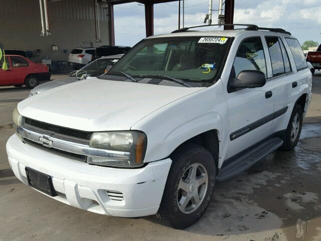 1GNDS13SX42423765 - 2004 CHEVROLET TRAILBLAZE WHITE photo 2