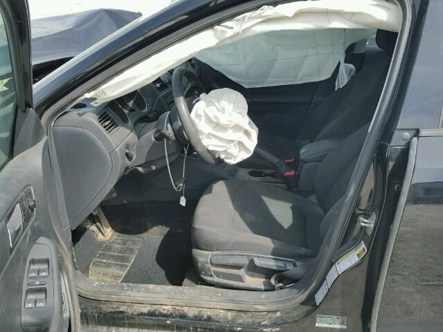 3VW1K7AJ3FM335819 - 2015 VOLKSWAGEN JETTA BASE BLACK photo 5