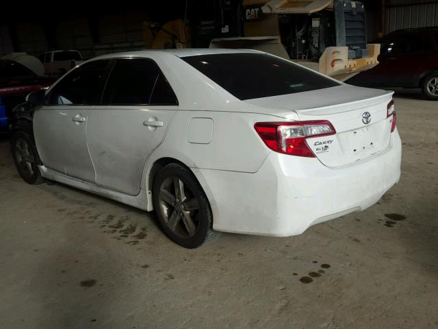 4T1BF1FK4CU553975 - 2012 TOYOTA CAMRY BASE WHITE photo 3