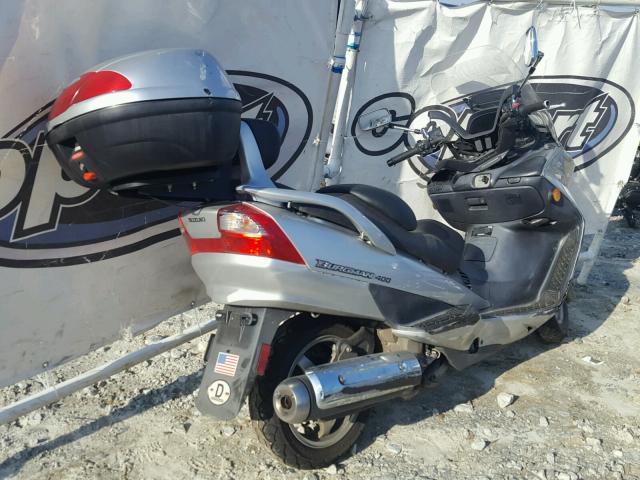 JS1CK43A652100953 - 2005 SUZUKI AN400 K3 SILVER photo 4