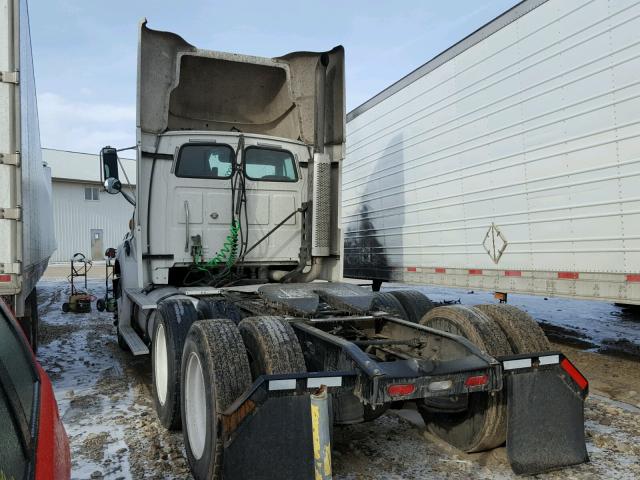 2FWJA3CG37AY57973 - 2007 STERLING TRUCK AT 9500 WHITE photo 3