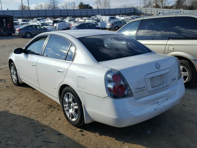 1N4AL11D65C364678 - 2005 NISSAN ALTIMA S WHITE photo 3