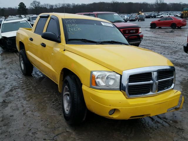 1D7HE48K56S573464 - 2006 DODGE DAKOTA QUA YELLOW photo 1